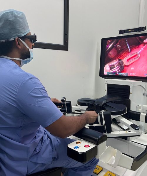 advanced robotic cancer surgery demonstration by surgical oncologist Chennai